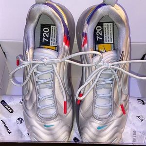 Women’s Air Max 720